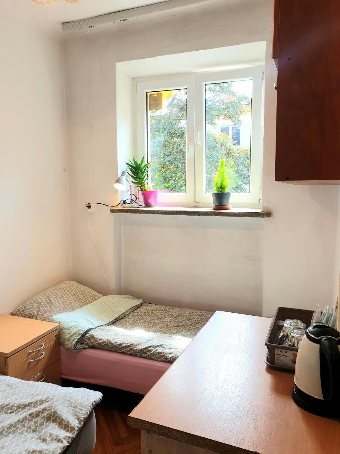Rooms By Kino Femina Varsovia Exterior foto