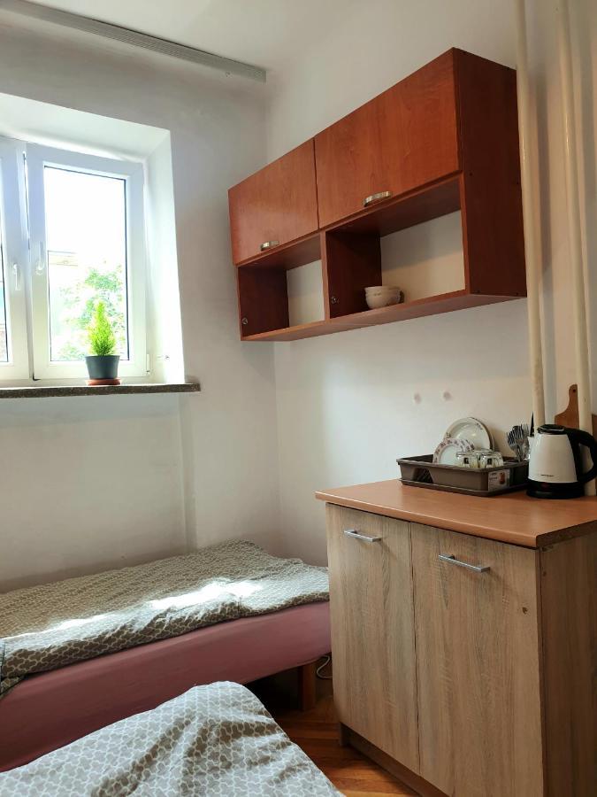 Rooms By Kino Femina Varsovia Exterior foto